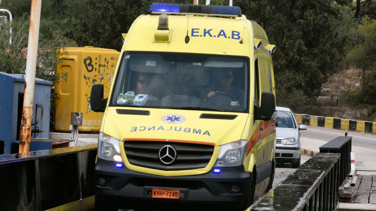 Τραγωδία στο Φάληρο: Έπεσε από μεγάλο ύψος στο Μικρολίμανο και σκοτώθηκε