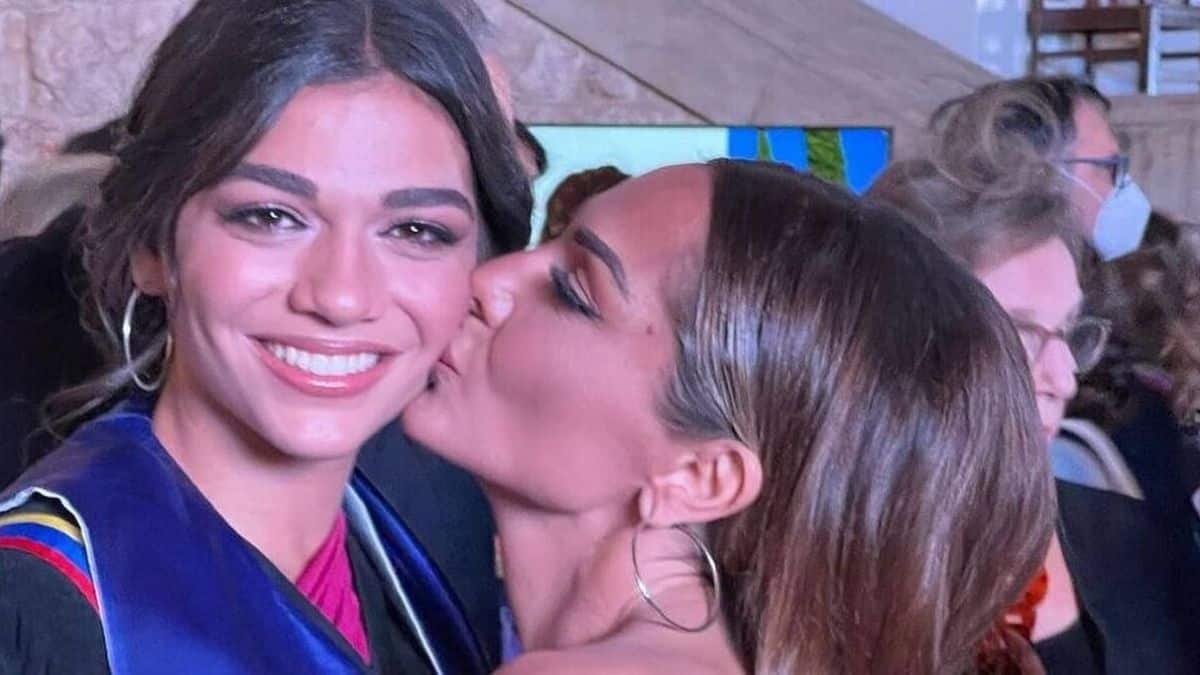 Συγκινεί η κόρη της Δέσποινας Βανδή: «Κάθε μέρα είναι η μέρα σου – Σ’ αγαπώ!» – Η τρυφερή ανάρτηση της Μελίνας Νικολαΐδη για τη Γιορτή της Μητέρας