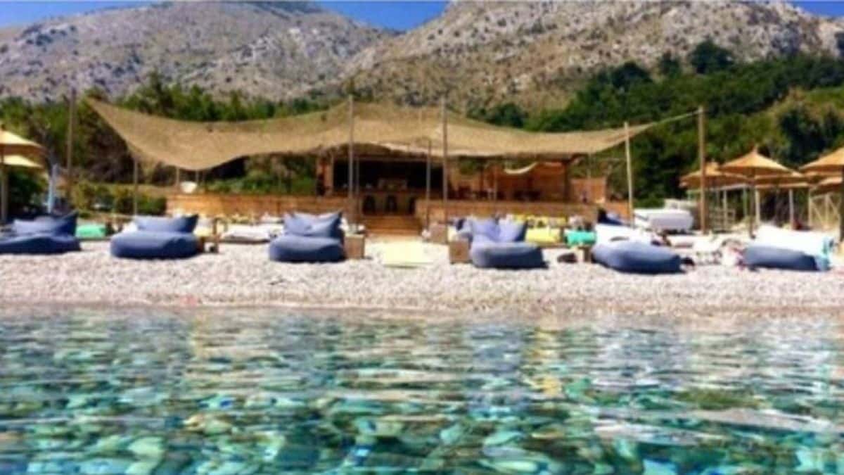 Υποτιμημένο διαμάντι: Το ελληνικό νησί που θα έπρεπε να βουλιάζει από κόσμο δεν το προτιμάει κανείς