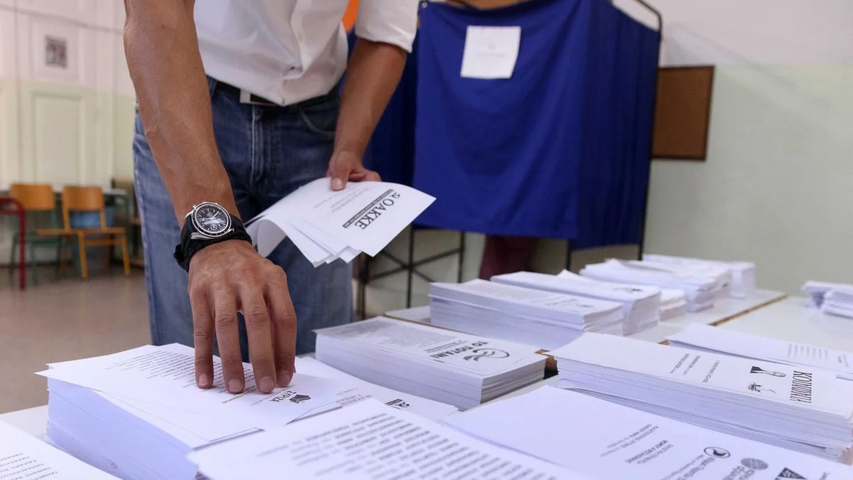 Εκλογές 2023: Στις 7 το πρωί ανοίγουν οι κάλπες – Όλα όσα πρέπει να γνωρίζουμε για την εκλογική διαδικασία