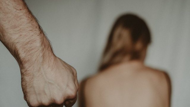 Φρίκη στη Θεσσαλονίκη: Συνελήφθη 81χρονος παππούς για ασέλγεια σε 14χρονη – Την χτυπούσε για να μη μιλήσει