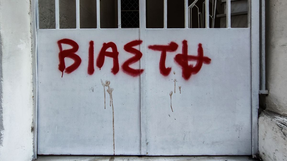 Βιασμός 12χρονης στον Κολωνό: Μία ακόμη σύλληψη για την υπόθεση – Χειροπέδες σε έναν 48χρονο αλλοδαπό
