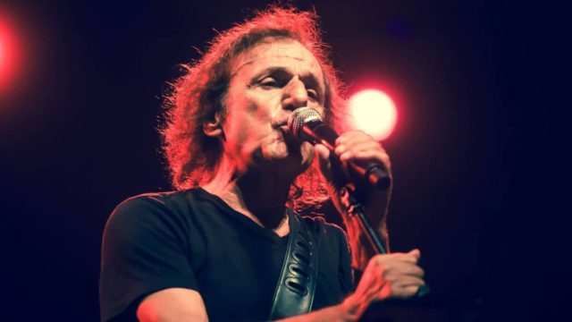Γενέθλια για τον Βασίλη Παπακωνσταντίνου: Ο «αιώνιος έφηβος» γίνεται 73!