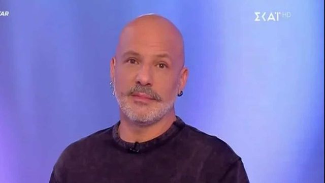 Νίκος Μουτσινάς: «Έλα παιδιά, χαμός…» – Το μήνυμά του για την περιπέτεια της υγείας του