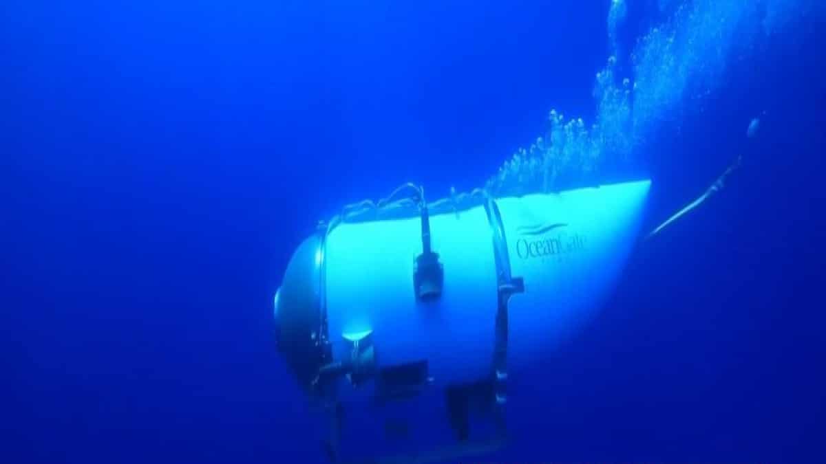 «Το υποβρύχιο ίσως βγήκε στην επιφάνεια» – Αχτίδα ελπίδας από τη νέα θεωρία μετά τα «χτυπήματα» που εντοπίστηκαν (Video)