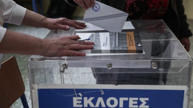 Εκλογές 2023 – Η Ελλάδα ψηφίζει: Άνοιξαν οι κάλπες σε όλη τη χώρα – Όλα όσα πρέπει να ξέρετε (video)