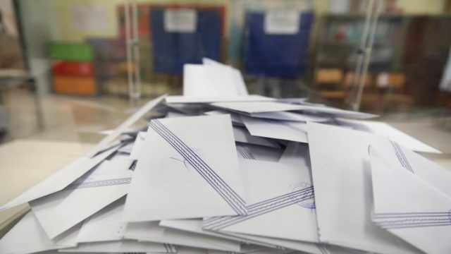 Εκλογές 2023: Αυτά είναι τα 44 κόμματα που κατέθεσαν αίτημα συμμετοχής στον Άρειο Πάγο για την 25η Ιουνίου – Oι συνασπισμοί, οι μεμονωμένοι υποψήφιοι και ο… Κασιδιάρης (Video)