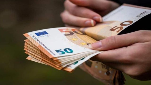 Επίδομα «όαση» έως 3.000 ευρώ για εκοταντάδες πολίτες – Ποιοί το δικαιούνται και πότε θα το λάβουν;