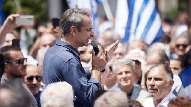 Κυριάκος Μητσοτάκης: «Είμαι εξοργισμένος με τους διακινητές-καθάρματα και απογοητευμένος από όσους τα βάζουν με το λιμενικό»