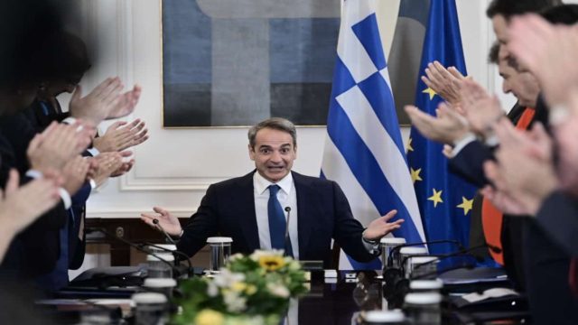 «Οι προσδοκίες είναι υψηλές, έχουμε χρέος να τις εκφράσουμε»! Το tweet του Κυριάκου Μητσοτάκη μετά το πρώτο υπουργικό – Τα πρώτα νομοσχέδια της νέας κυβέρνησης (photo-video)