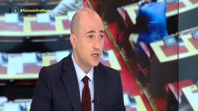 Ναυάγιο στην Πύλο: Ορυμαγδός από τον Κωνσταντίνο Μπογδάνο – «Δεν αναγνωρίζουμε το εθνικό πένθος! Έγινε εκτός της ελληνικής επικράτειας με πολίτες τρίτων χωρών!» (Video)