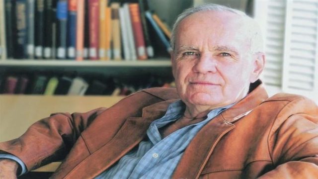 Πέθανε ο συγγραφέας Κόρμακ ΜακΚάρθι – Είχε βραβευτεί με Πούλιτζερ