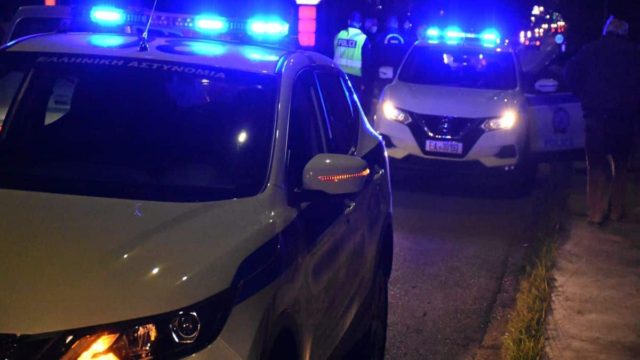 Ληστές στο Ελληνικό μαχαίρωσαν στην κοιλιά 17χρονο: Στο χειρουργείο ο ανήλικος – Ποια η κατάσταση της υγείας του