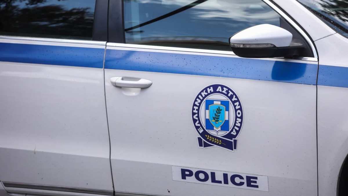 Συναγερμός στο Μενίδι: Άγριος ξυλοδαρμός και ληστεία 42χρονης – Μεταφέρθηκε στο ΚΑΤ
