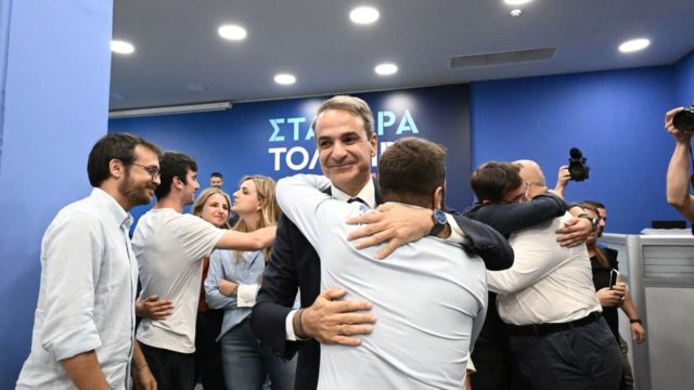 Φανταστείτε δηλαδή να μην γ@μι@τ@ν ο Κυριάκος Μητσοτάκης!