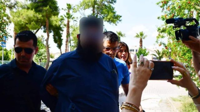 Φρίκη στο Ναύπλιο: Στον εισαγγελέα ο ιερέας που κατηγορείται για ασέλγεια στο 12χρονο παιδί – Είπε πως έστειλε το βίντεο κατά λάθος