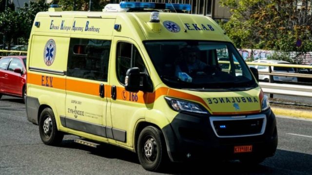 Τρίτωσε το κακό! Ξεψύχησε 63χρονη τουρίστρια στη Χαλκιδική – Καταγγελία ότι καθυστέρησε το ασθενοφόρο