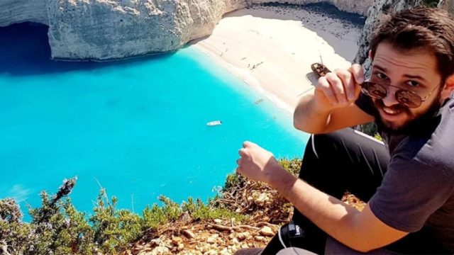 Νεκρός ο 29χρονος Κύριλλος: Θρήνος για τον σεφ από τη Γλυφάδα – «Έσβησε» σε τροχαίο στην Ανδραβίδα (photos)