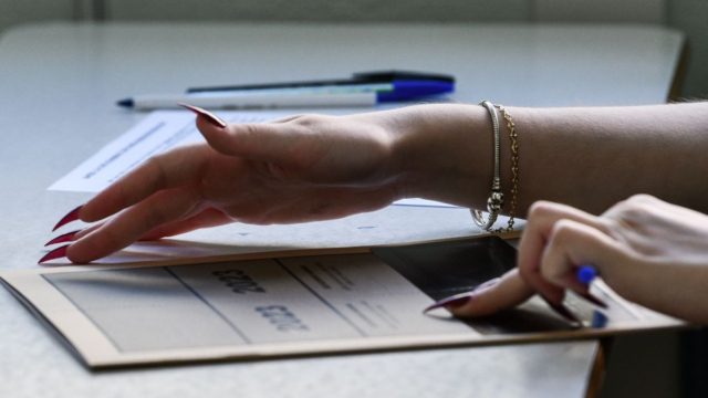 Πανελλαδικές 2023: Στην τελική ευθεία οι υποψήφιοι των ΕΠΑΛ – Τα μαθήματα στα οποία θα εξεταστούν σήμερα (10/6)
