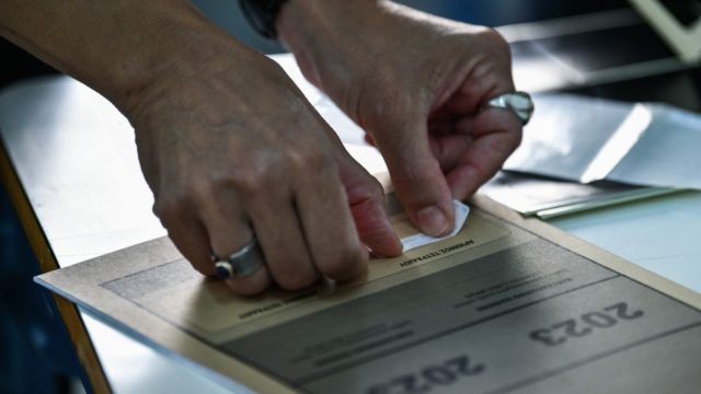 Πανελλαδικές 2023: Αυτά είναι τα θέματα που «έπεσαν» σε Ιστορία, Φυσική και Οικονομία