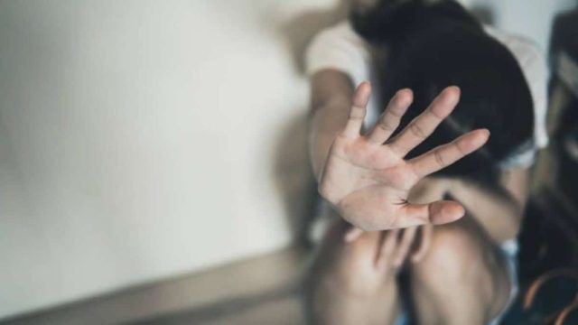 Σοκ στη Μονεμβασιά: 60χρονος παρενοχλούσε σεξουαλικά ανήλικη μαθήτρια – Συνελήφθη μετά από καταγγελία