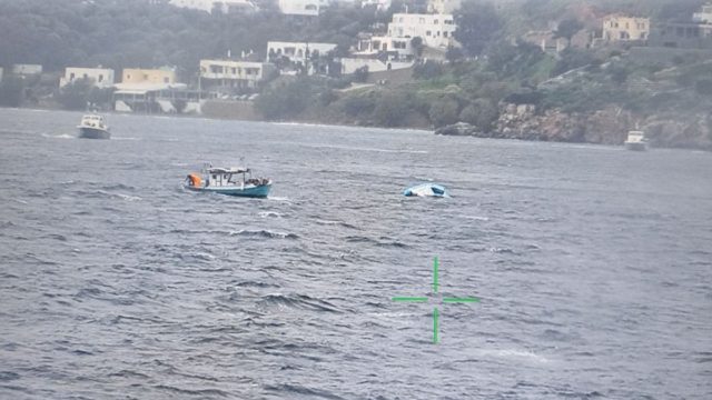 Υγρός τάφος στην Πύλο: Έφτασαν τους 32 οι νεκροί! Πληροφορίες για 500 επιβαίνοντες στο σκάφος – Φόβοι για εκατοντάδες θύματα (Video)