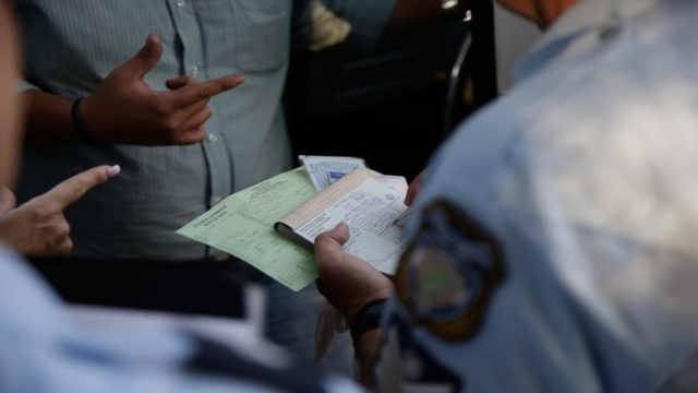 Πρόστιμο έως… 30.000 ευρώ για τους “εξυπνάκηδες” – Για ποια παράβαση προβλέπεται και ποιοι οδηγοί κινδυνεύουν