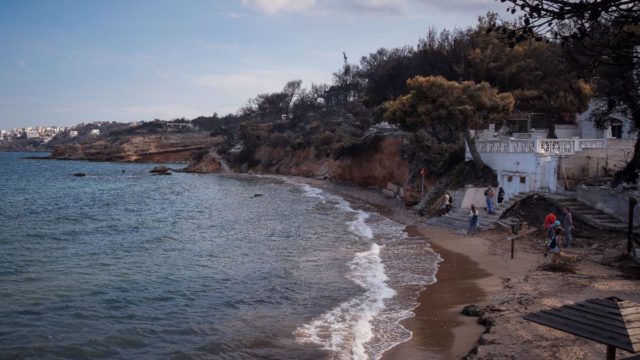 Δίκη για πυρκαγιά στο Μάτι: Νέα μαρτυρία που σοκάρει – «Η Ελλάδα ενημερώθηκε από τη Δανία ότι υπήρχαν άνθρωποι στη θάλασσα»