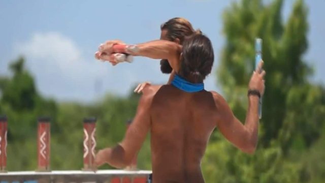Survivor All Star trailer 14/6: “Ξύλο” ανάμεσα σε Μπάρτζη και Βασάλο! Ψιλές, σπρωξιές και αγκωνιά του Κωνσταντίνου στον Νίκο (Video)