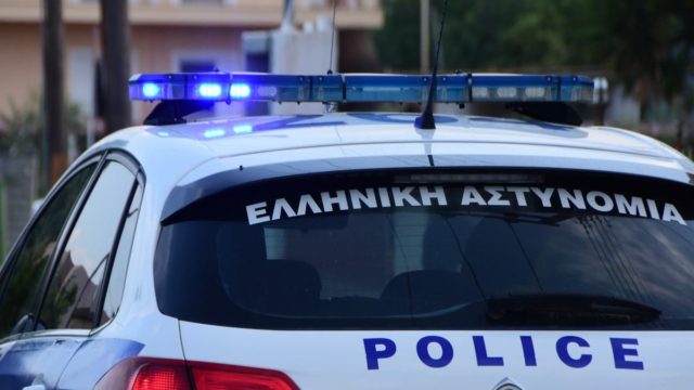 Γλυφάδα: Χειροπέδες σε ηγετικό μέλος μαφίας ναρκωτικών – Η οργάνωση σε 10 μήνες διακίνησε ποσά άνω των 250 εκατ. ευρώ (video)