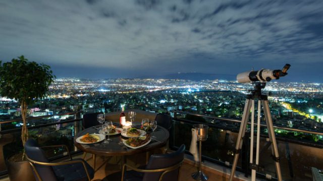 Telescope: Το πιο εντυπωσιακό café-bar-restaurant στο Χαϊδάρι