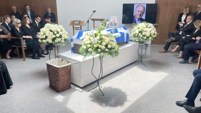 Με Στέλιο Καζαντζίδη και το «τελευταίο βράδυ μου» το «αντίο» στον Θεόδωρο Πάγκαλο στη Ριτσώνα
