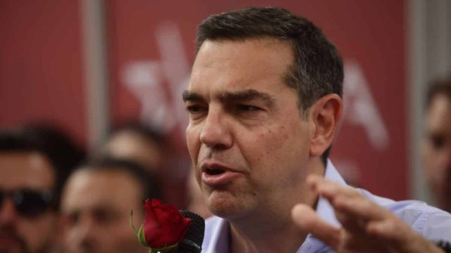 Αλέξης Τσίπρας: Είμαστε όρθιοι και αποφασισμένοι όσο ποτέ να δώσουμε τη μάχη μέχρι το τελευταίο δευτερόλεπτο
