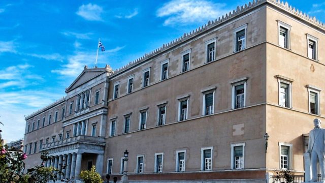 Reuters: Η επόμενη ημέρα στην Ελλάδα και ο παραλληλισμός με τους άθλους του Ηρακλή – Θα κερδίσει ο Μητσοτάκης το στοίχημα;