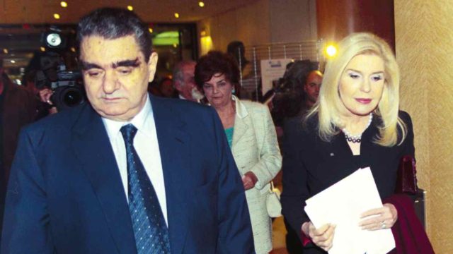 «Ήμουν μαθήτρια και ήταν αξιωματικός»: Η σπάνια εξομολόγηση της Μαριάννας Βαρδινογιάννης για τη γνωριμία με τον Βαρδή