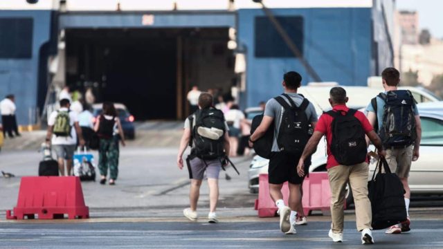 Άκης Σκέρτσος για ακτοπλόους: «Υποσχέθηκαν να δώσουν μειωμένα πακέτα έως 20%» – Τέλος στα σενάρια για Ship Pass