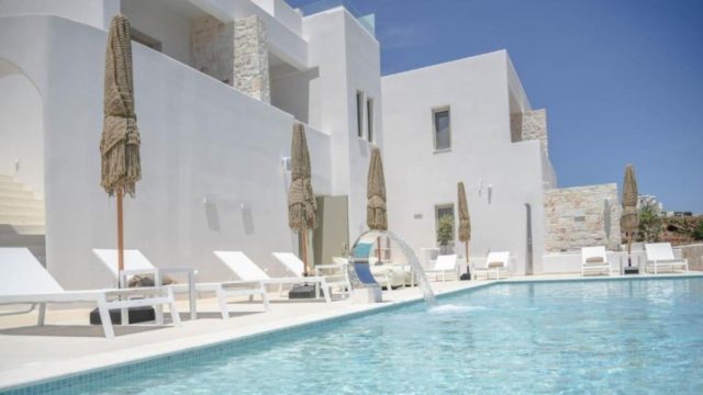 Anemolethe Suites Hotel: Ένα ολοκαίνουργιο διαμάντι στην Κίμωλο – Σας εξασφαλίσαμε την πιο σούπερ προσφορά γνωριμίας!