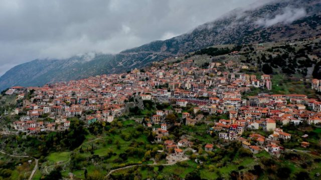 Για τους λάτρεις του βουνού: 2 κορυφαίοι προορισμοί ένα «τσιγάρο» από την Αθήνα