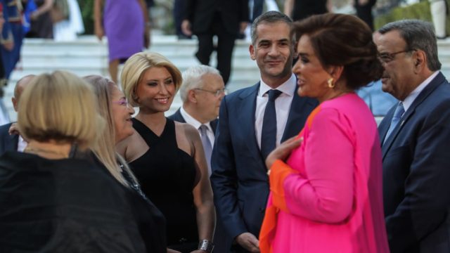 «Άγγελος η Σία, ήρωας η Ντόρα» – O Μπακογιάννης αποθέωσε τις γυναίκες της ζωής του!
