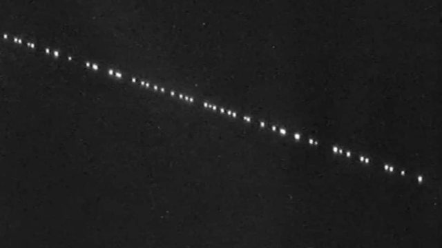 «Νόμιζαν ότι είναι UFO»: Αναστάτωση προκάλεσαν οι δορυφόροι του Έλον Μασκ σε Ρόδο και Εύβοια
