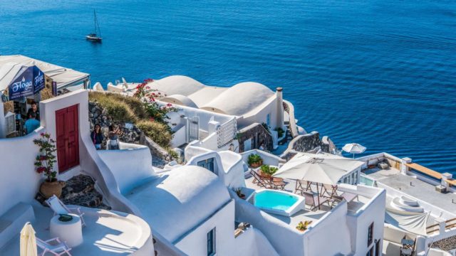 Χτύπημα «κάτω από τη ζώνη» από τους Αμερικάνους: «5 λόγοι για τους οποίους δεν πρέπει να επισκεφτείτε την Ελλάδα»