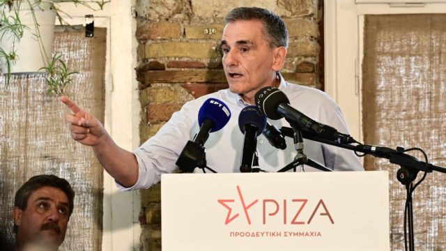 ΣΥΡΙΖΑ: Ανακοίνωσε επίσημα την υποψηφιότητά του για την ηγεσία του κόμματος ο Ευκλείδης Τσακαλώτος