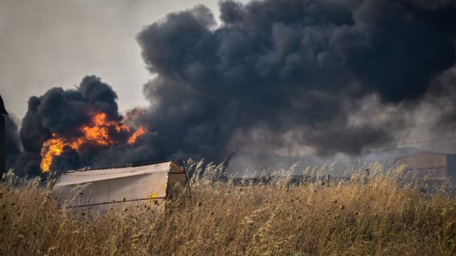 Φωτιά στη Μαγνησία: Εκκενώνονται τέσσερις οικισμοί – Κατευθύνονται προς Βόλο οι κάτοικοι
