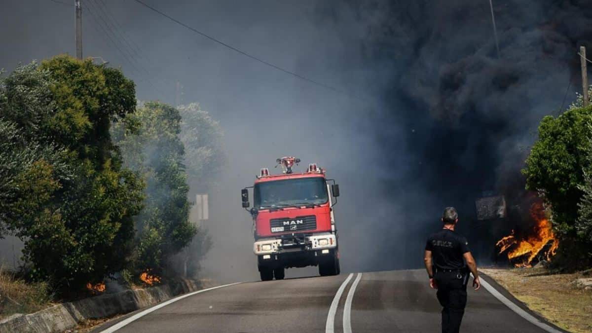 Συναγερμός στην Πυροσβεστική: Φωτιά στη Βλαχέρνα Άρτας – Επιχειρούν και εναέρια μέσα