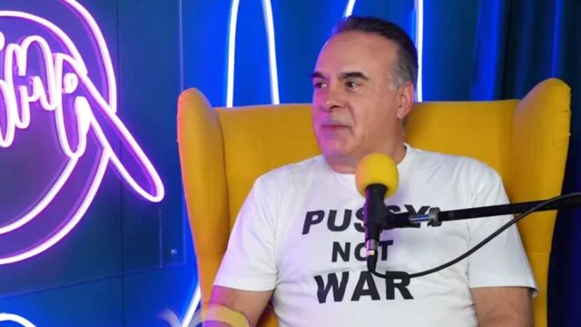 Οργή από Φώτη Σεργουλόπουλου: «Μιλάνε για αξιοπρέπεια στρέιτ άνθρωποι, που μπορεί να είναι ακόμα στη… ντουλάπα»