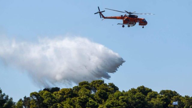 Φωτιά στο Ακόντιο Βοιωτίας