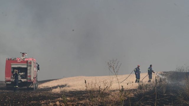 Μαγνησία: Σε ύφεση η πυρκαγιά που στοίχισε τη ζωή δύο ανθρώπων – Πού παραμένουν εστίες (photos)
