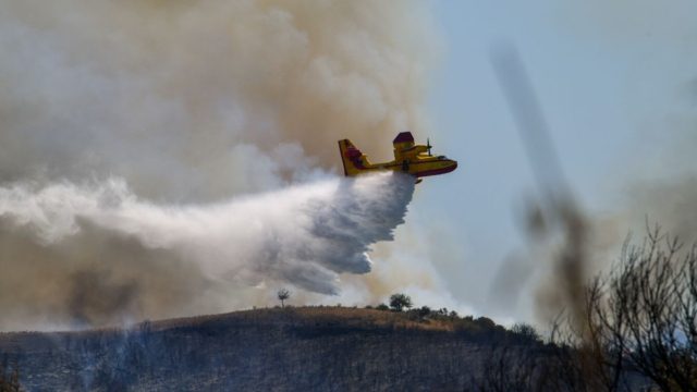 Φωτιά στην Άρτα: Στη μάχη επίγειες και εναέριες δυνάμεις