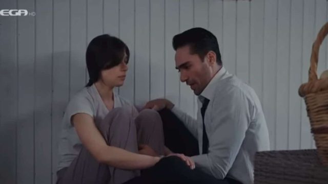 Η Γη της Ελιάς: «Ρε πόσο την αγαπαέι ο Γιώργης» – Συγκίνηση στο Twitter με την σκηνή του Κουράκου και την Ευτυχίας μετά την αποκάλυψη για την δολοφονία του Ανέστη