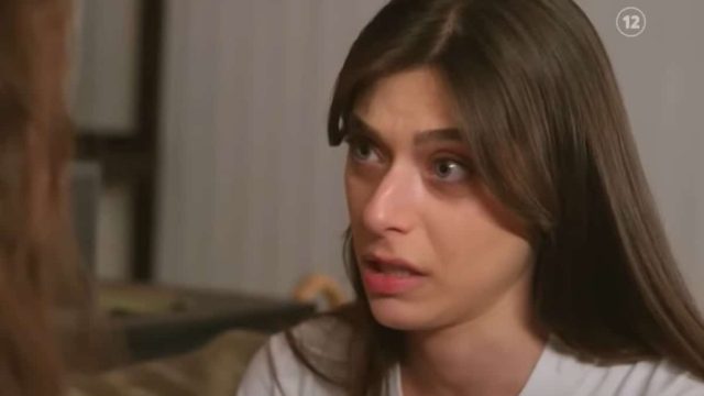 Η Γη της Ελιάς: Η Ευτυχία το σκάει από τη Μάνη – Το αναπάντεχο τέλος λίγο πριν το μεγάλο φινάλε